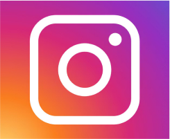 Instagram-Logo in Wei&szlig; auf einem bunten Hintergrund aus Lila und Orange.
